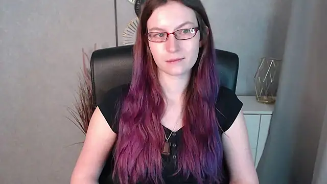 emmaxDelight online show from 13, 1, 2025