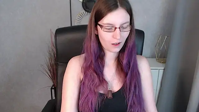 emmaxDelight online show from 14, 1, 2025