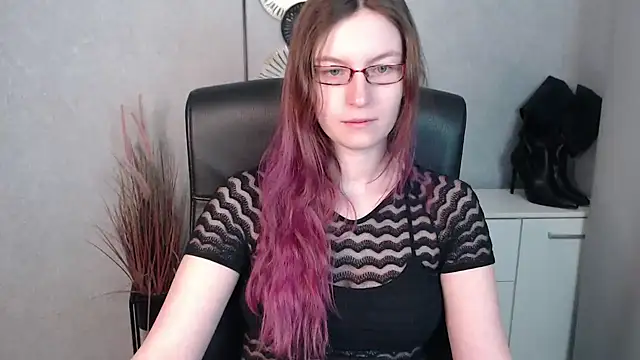 emmaxDelight online show from 13, 2, 2025