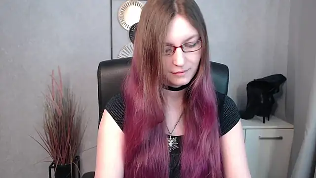 emmaxDelight online show from 15, 3, 2025