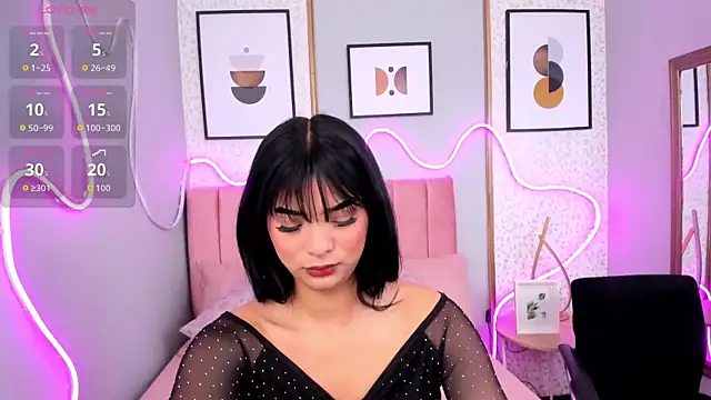 LARISSAEVANS online show from 28, 11, 2025