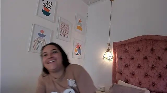 aprill21  online show from 13, 12, 2024