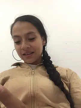 loren3124 online show from 10, 12, 2024