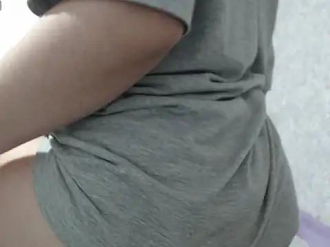 AliciaChelios online show from 16, 4, 2026