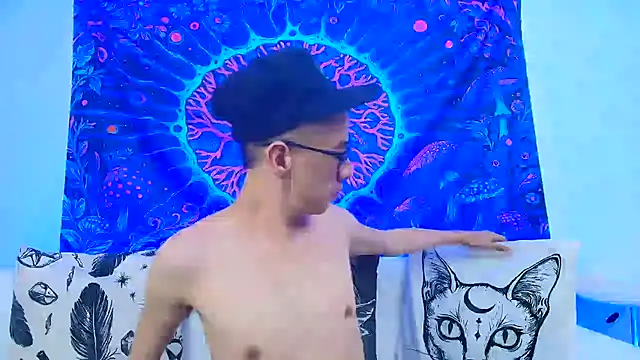 Snapshot of Pipe_Rudecatt chatting on 1, 6, 2026 Pipe Rudecatt online show from 1, 6, 2026