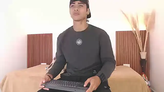 zander 2120 online show from 11, 12, 2024