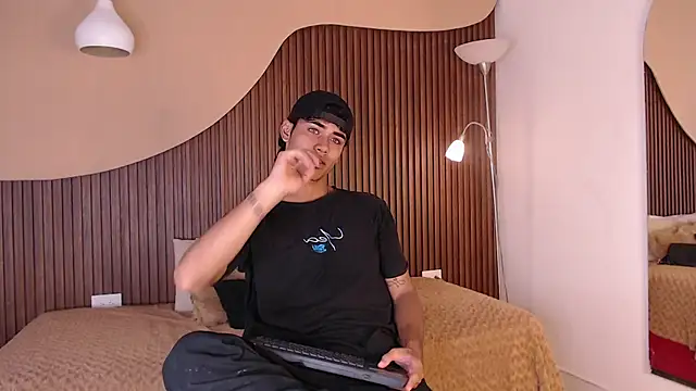 zander 2120 online show from 27, 2, 2025