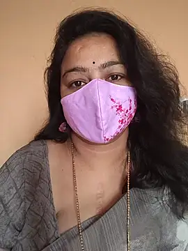 neelu-hoty online show from 28, 2, 2025