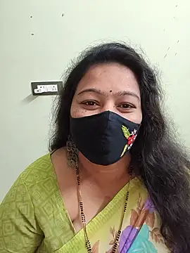 neelu-hoty online show from 3, 2, 2026