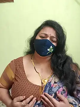 neelu-hoty online show from 16, 4, 2026