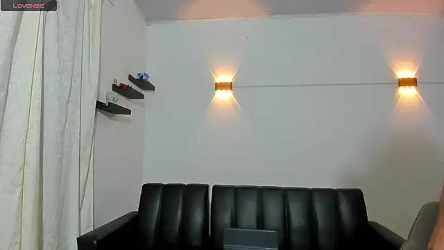 Snapshot of jeff_ross chatting on 24, 6, 2026 jeff ross online show from 24, 6, 2026