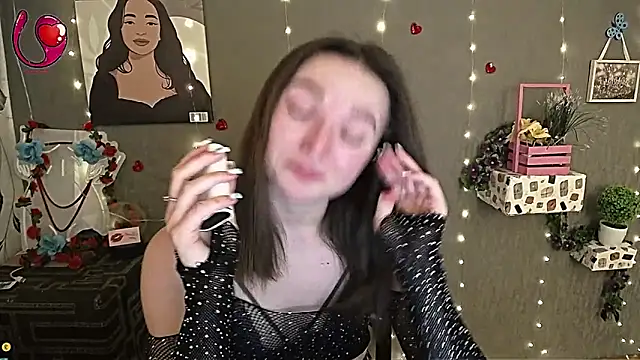  Barbie Kiss  online show from 1, 3, 2025