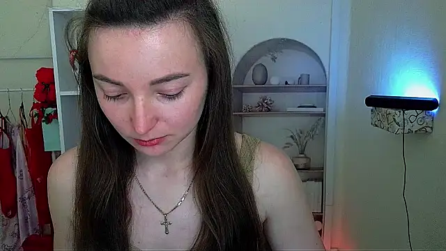  Barbie Kiss  online show from 2, 6, 2026