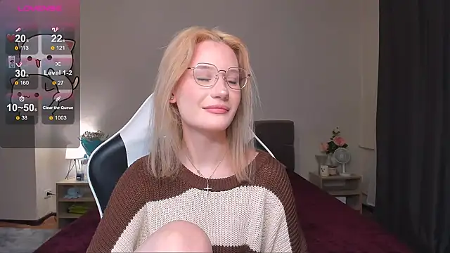 Snapshot of DearLia chatting on 17, 12, 2024 DearLia online show from 17, 12, 2024
