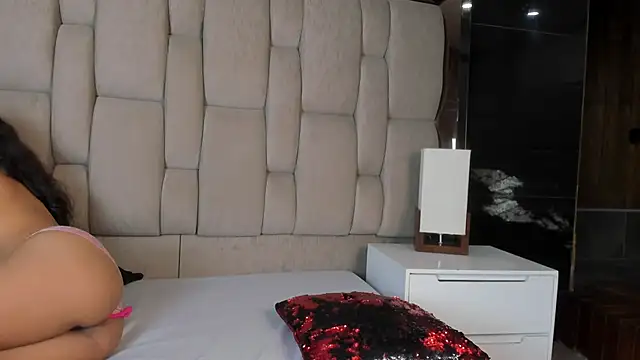 Hanna lens online show from 29, 1, 2025