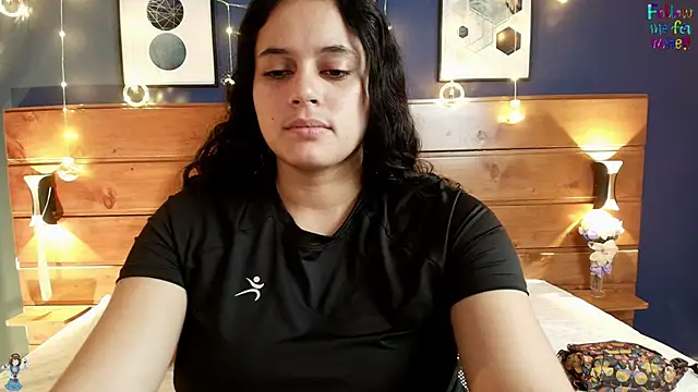 Snapshot of dahiana_spark chatting on 13, 11, 2025 dahiana spark online show from 13, 11, 2025