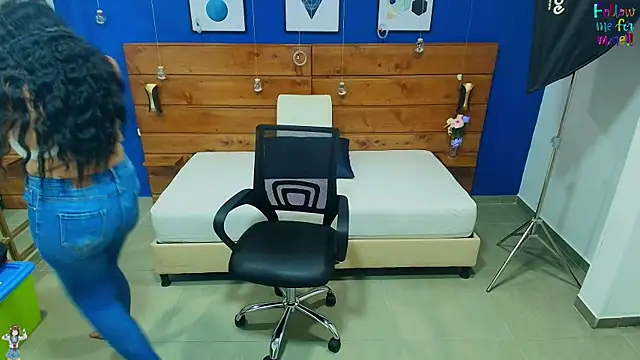 Snapshot of dahiana_spark chatting on 3, 12, 2025 dahiana spark online show from 3, 12, 2025