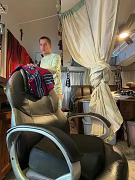 PeytonJohnn online show from 4, 2, 2026