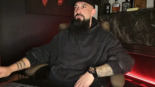 axxelrich  online show from 1, 12, 2025