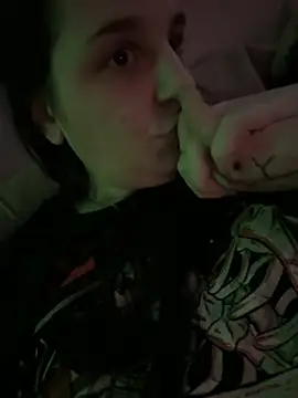 Snapshot of menaceswife chatting on 12, 1, 2025 menaceswife online show from 12, 1, 2025