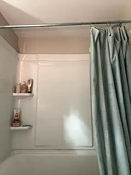 Snapshot of menaceswife chatting on 26, 9, 2025 menaceswife online show from 26, 9, 2025