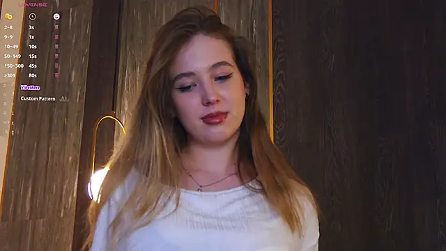 LoraineLuff online show from 9, 2, 2025