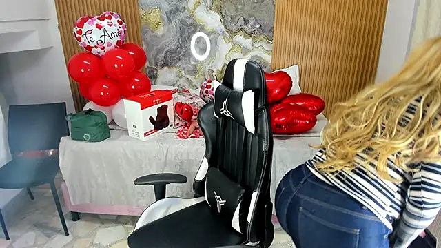 Danna topless online show from 7, 3, 2025