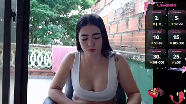 Snapshot of lvsaraa_sexy chatting on 31, 12, 2024 lvsaraa sexy online show from 31, 12, 2024