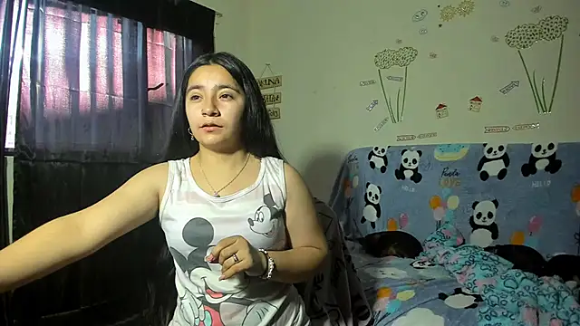 Snapshot of litle_mily_ chatting on 1, 2, 2025 litle mily online show from 1, 2, 2025