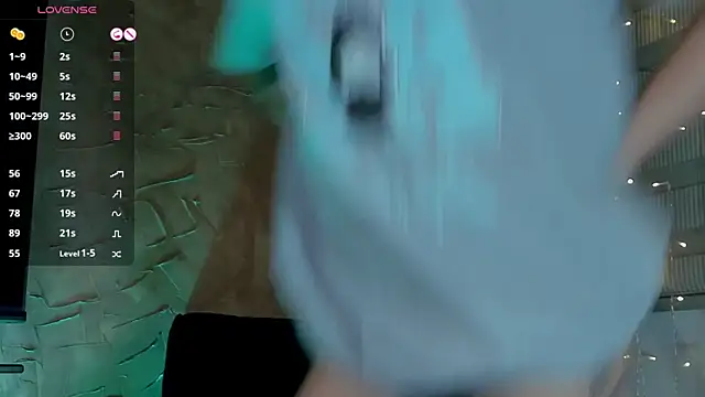 Snapshot of Charlotte_greys chatting on 18, 12, 2024 Charlotte greys online show from 18, 12, 2024