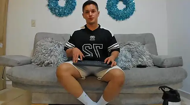 Snapshot of julian_wallace chatting on 14, 1, 2025 julian wallace online show from 14, 1, 2025