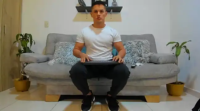 Snapshot of julian_wallace chatting on 27, 1, 2025 julian wallace online show from 27, 1, 2025