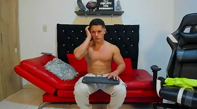 Snapshot of julian_wallace chatting on 17, 3, 2025 julian wallace online show from 17, 3, 2025