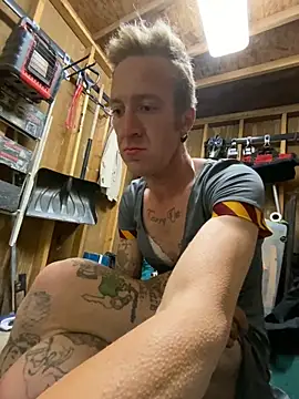 bentoverblonde online show from 27, 10, 2025