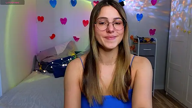 sophia euphoriaa online show from 14, 3, 2026