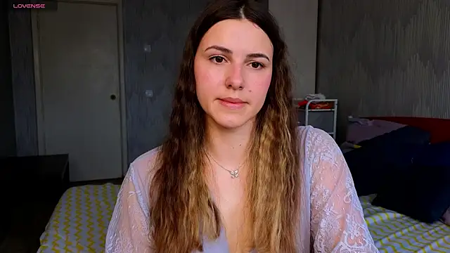 sophia euphoriaa online show from 4, 5, 2026
