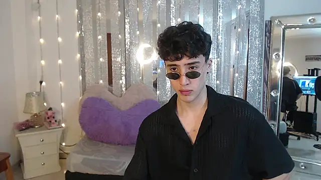 gojo satoru 18 online show from 24, 1, 2025