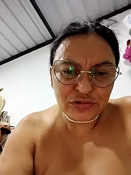 Snapshot of Horny-Mommy-Dirty chatting on 1, 3, 2026 Horny-Mommy-Dirty online show from 1, 3, 2026