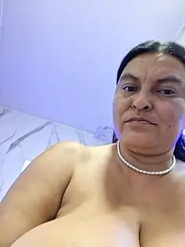 Snapshot of Horny-Mommy-Dirty chatting on 3, 3, 2026 Horny-Mommy-Dirty online show from 3, 3, 2026