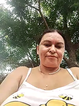 Snapshot of Horny-Mommy-Dirty chatting on 19, 3, 2026 Horny-Mommy-Dirty online show from 19, 3, 2026