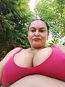 Snapshot of Horny-Mommy-Dirty chatting on 4, 5, 2026 Horny-Mommy-Dirty online show from 4, 5, 2026