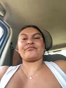 Snapshot of Horny-Mommy-Dirty chatting on 7, 5, 2026 Horny-Mommy-Dirty online show from 7, 5, 2026