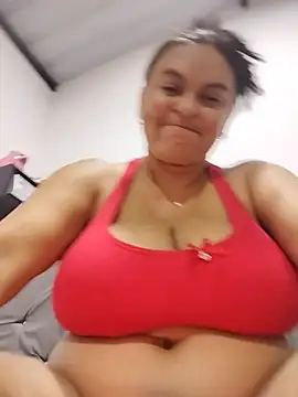Snapshot of Horny-Mommy-Dirty chatting on 28, 5, 2026 Horny-Mommy-Dirty online show from 28, 5, 2026