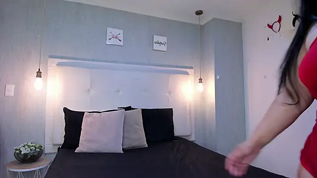 Clarigil online show from 4, 4, 2026