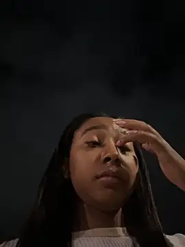 GabrielaLugo online show from 2, 12, 2025