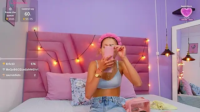 Beautifulskinny18 online show from 11, 3, 2026