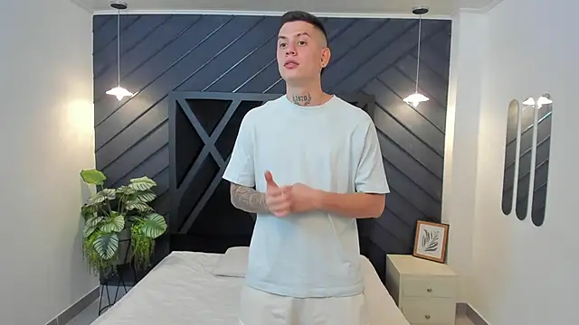 Yeiko Romero  online show from 14, 2, 2025