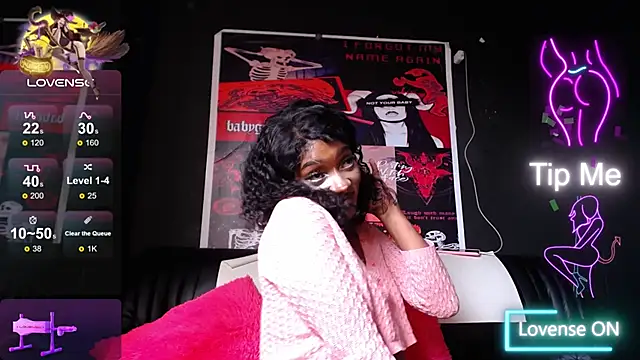 Snapshot of TIFFANYYSTAR chatting on 8, 3, 2025 TIFFANYYSTAR online show from 8, 3, 2025