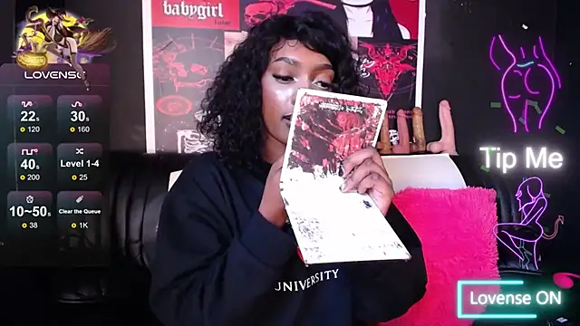 Snapshot of TIFFANYYSTAR chatting on 10, 3, 2025 TIFFANYYSTAR online show from 10, 3, 2025