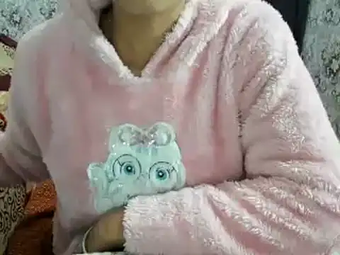 Snapshot of aarjulove chatting on 3, 1, 2025 aarjulove online show from 3, 1, 2025